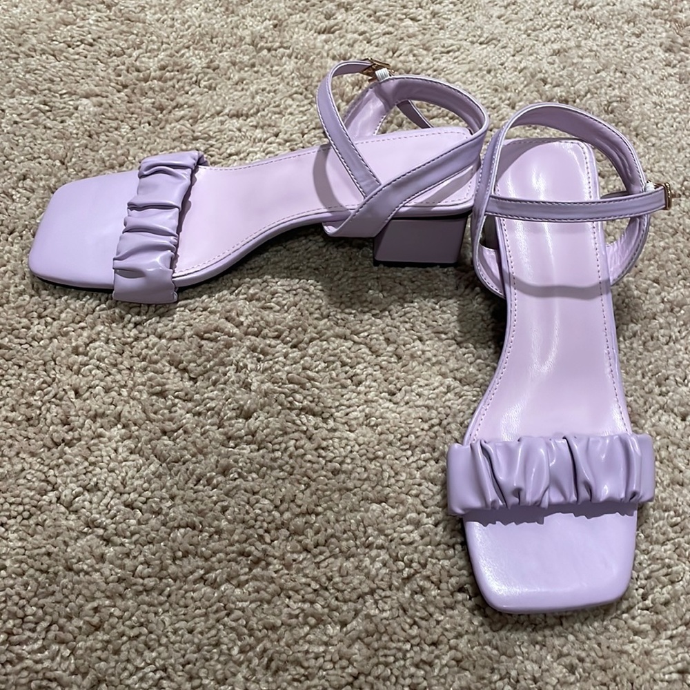 Light purple heeled sandals!
